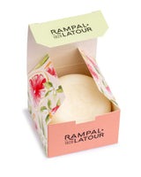 Rampal Latour Seife Pampelmuse in geöffneter Verpackung