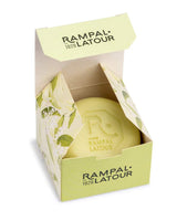Rampal Latour Seife Verveine in geöffneter floral gestalteter Verpackung