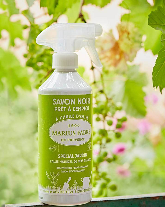 Schwarze Flüssigseife 500 ml speziell für den Garten