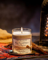 Mystic Oud Duftkerze von Durance auf weichem Teppich