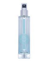 Durance Eau Fraîche Baumwoll-Moschus 100 ml als Nahaufnahme des schlanken Sprayflakons mit hellblauem Etikett 