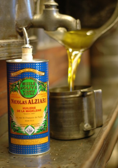 Kork-Ausgießer mit Verschluss-Klappe für 200 ml Flacons