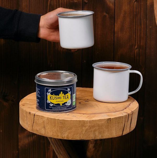 Schwarzer Tee 'Anastasia' mit Bergamotte, Zitrone und Orangenblüte in der 100 g Metalldose - Kusmi Tea